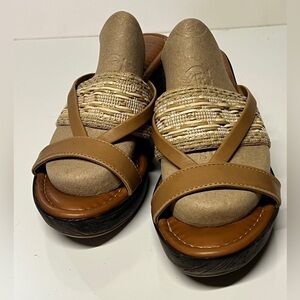 🛍️TUSCANY by EASY STREET woven camel‎ platform slides size 9.